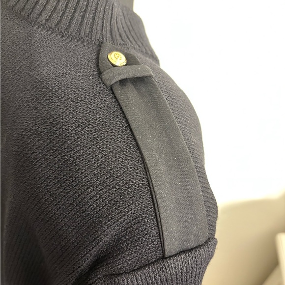 ST. JOHN Black knit sweater size 14 mock neck epaulettes zip back shoulder pads - Picture 4 of 12